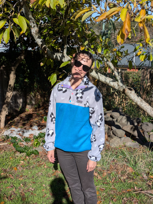 Pandas - Blue